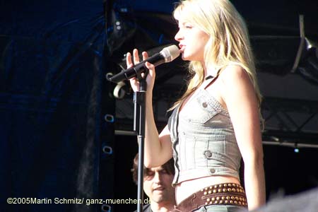 050602yvonne_catterfeld028