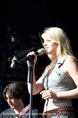 050602yvonne_catterfeld033
