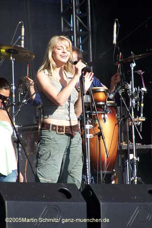 050602yvonne_catterfeld044