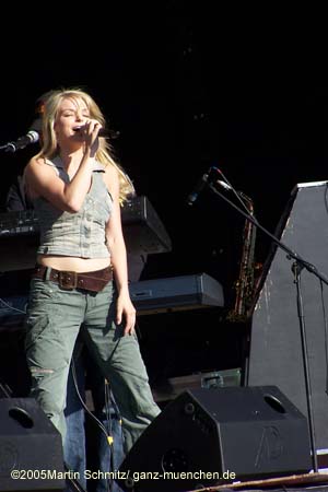 050602yvonne_catterfeld048