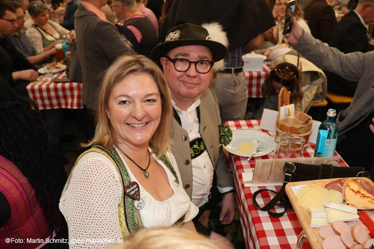 240330volksfest-nuernb083