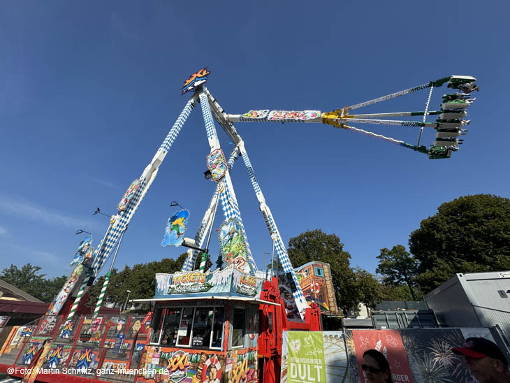 XXL-Höhenrausch auf der Herbstdult Regensburg 2024 (©Foto:Martin Schmitz)